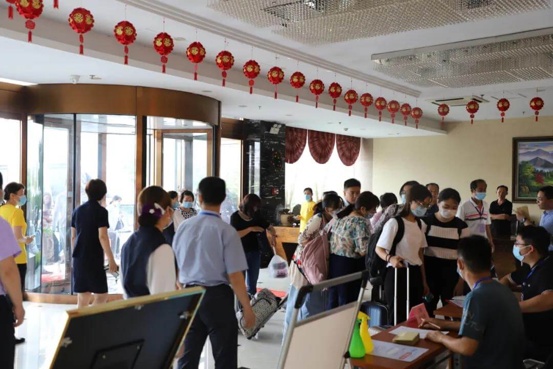 【長(zhǎng)田動(dòng)態(tài)】縝密部署 全力以赴 護(hù)航高考監(jiān)考工作—長(zhǎng)田實(shí)業(yè)圓滿(mǎn)完成2020高考監(jiān)考接待工作