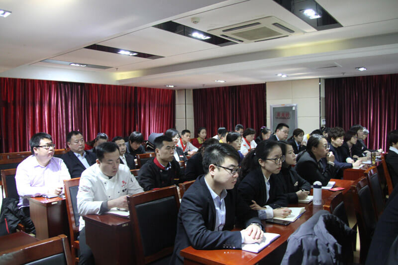 【長(cháng)田動(dòng)態(tài)】沉淀聚力 揚帆再起航 濟南長(cháng)田實(shí)業(yè)有限公司2018年度述職會(huì )隆重舉行